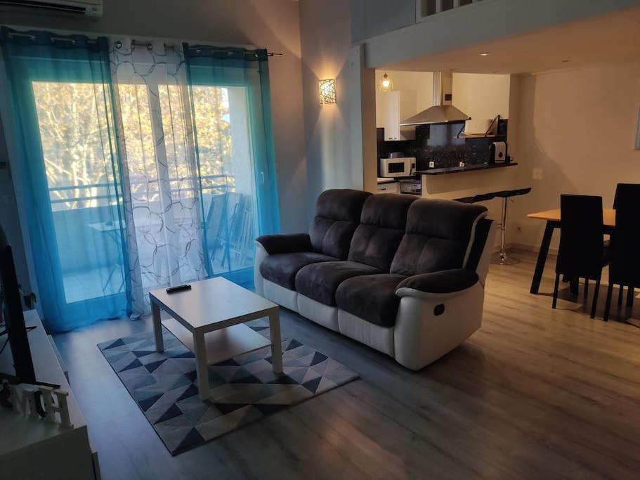 Joli Dans Quartier Calme De Perpignan